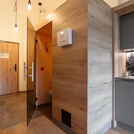 아파트 Apart33 2-14 하우스 임 엔슈탈